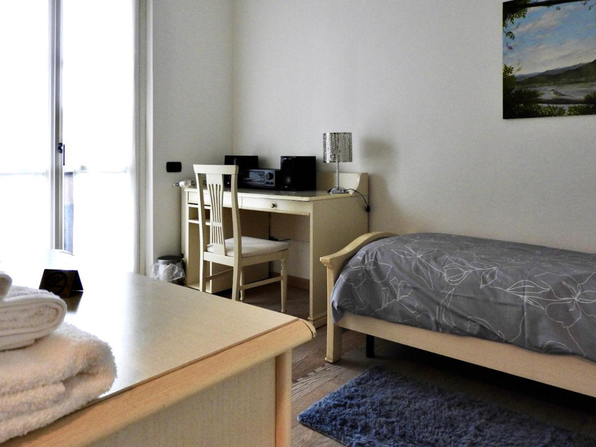 Sole Tra I Pini - Foresteria Lombarda Parabiago Ngoại thất bức ảnh